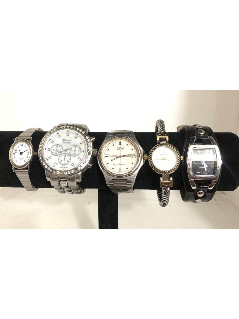 5 Watches Lot Vintage to Now For Parts Or Repair Pulsar,Awclair,Geneva,Boussivie